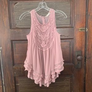 Lacy pink Altard State blouse
